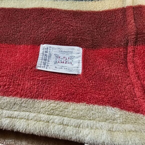 Lauren Ralph Lauren Striped Fleece Throw Blanket - Picture 3 of 10